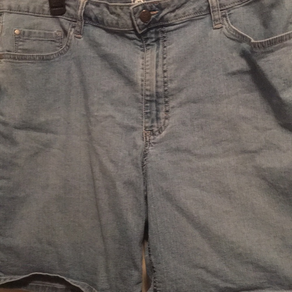 host pick! 🎉🎉NWOT Lee Denim shorts